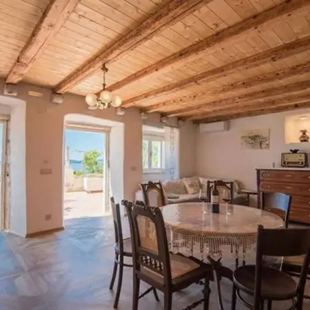 Villa House With Private Pool Mokalo *