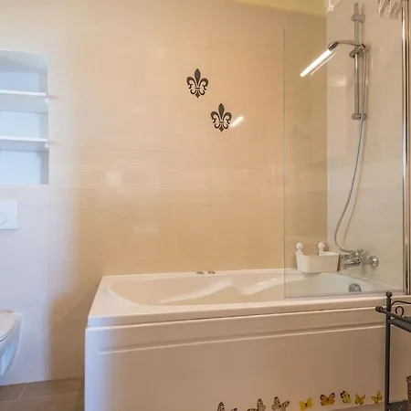 Villa House With Private Pool Mokalo