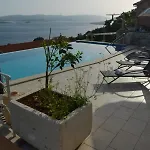 House With Private Pool Mokalo Orebic