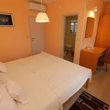 House With Private Pool Mokalo *