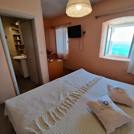 House With Private Pool Mokalo