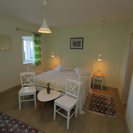 House With Private Pool Mokalo Orebic