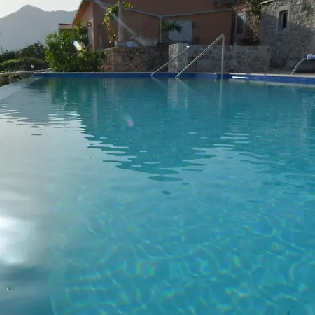 House With Private Pool Mokalo Βίλα Orebić